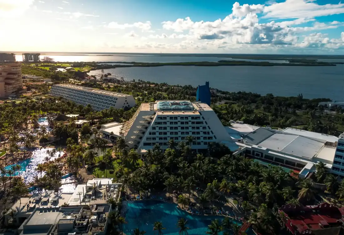 Best Spring Break Destinations 2027: All 8 Ranked | Go Blue Tours